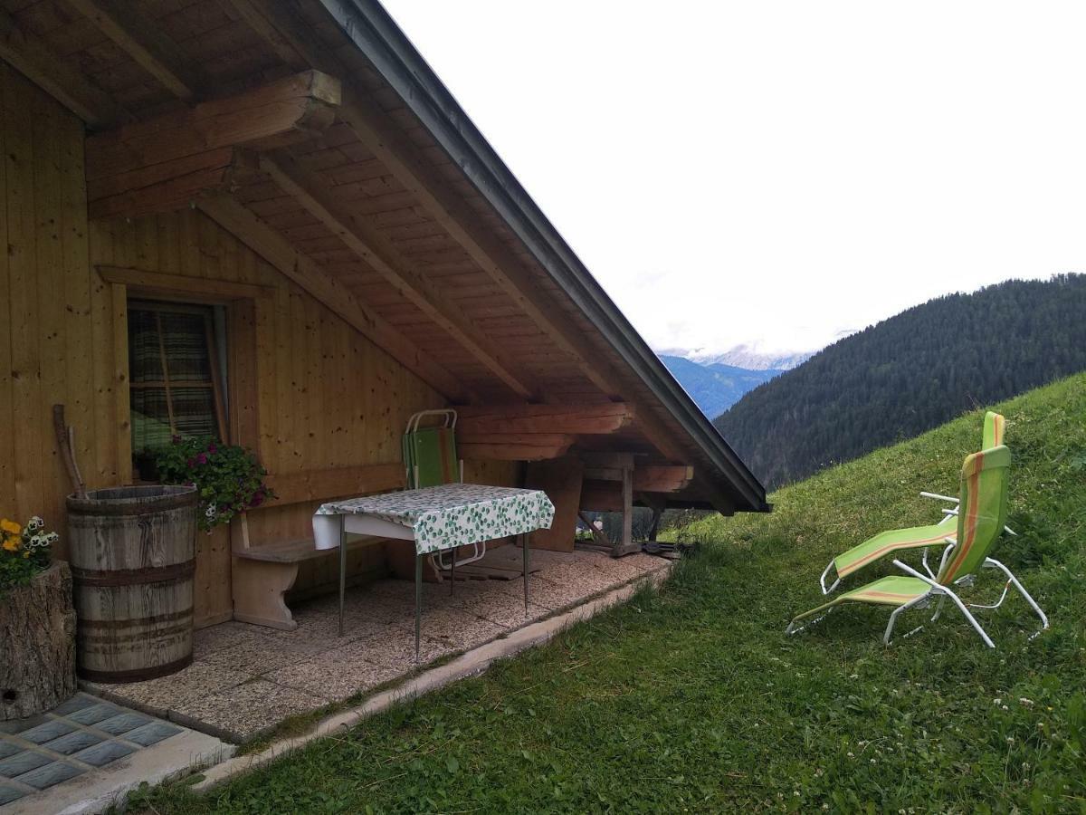Naschthof Apartment Dobbiaco Exterior photo